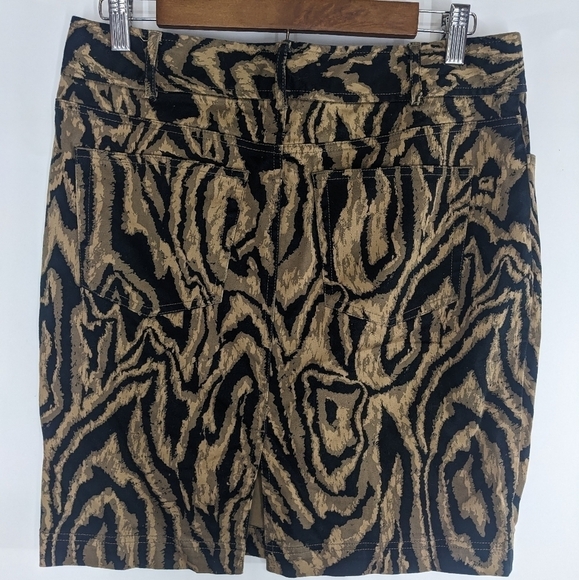CHAPS Animal Print Pencil Skirt - Picture 4 of 8